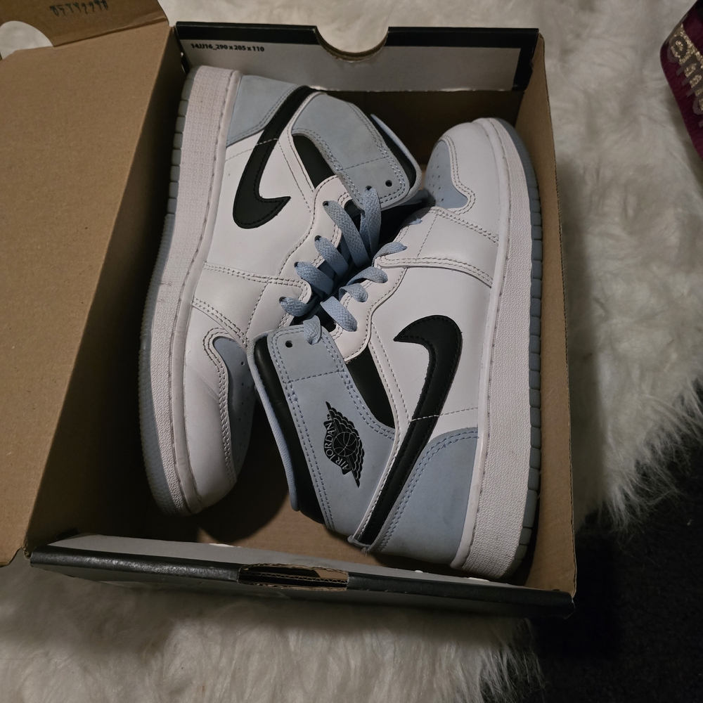 Nike Air Jordan High-Top Sneakers
